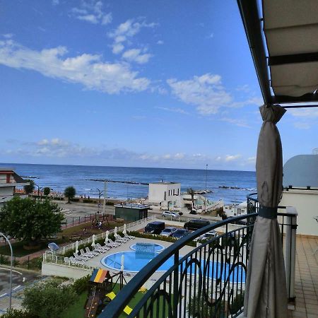 Penthouse On The Adriatic Sea Διαμέρισμα Martinsicuro Εξωτερικό φωτογραφία